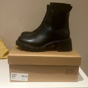 Steve Madden Hutch Black Chelsea Boot